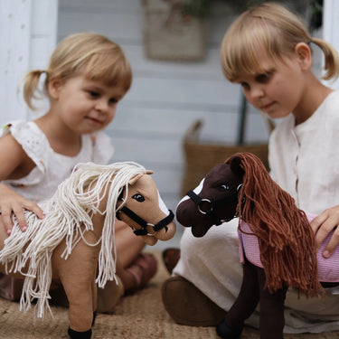 Mini Pony zum Umsorgen und Pflegen