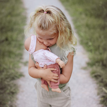 Baby Puppe Lily - erste tolle Puppe für Kinder