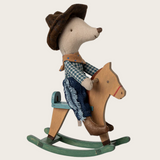 Maileg Cowboy Maus inkl. Schaukelpferd