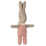Maileg kleiner Hase im süßen Overall