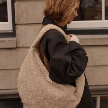 Cross Body Teddy Umhängetasche