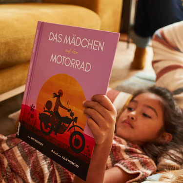 Das Mädchen auf dem Motorrad von Amy Novesky