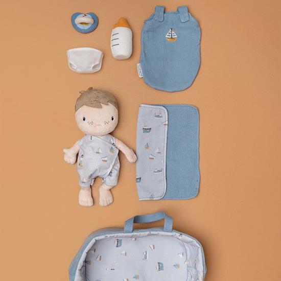 Stoffpuppe / Kuschelpuppe Baby Jim im Tragekorb mit Schlafsack, Schnuller und Fläschchen