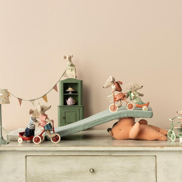 Dreiradmaus, Große Schwester mit Tasche - Maileg