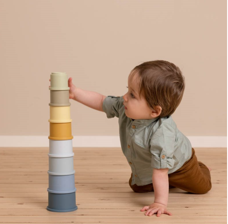 Stapel Becher / Stapelturm für Kleinkinder - in 2 Farben