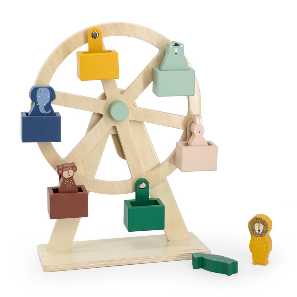 Riesenrad aus Holz mit Figure