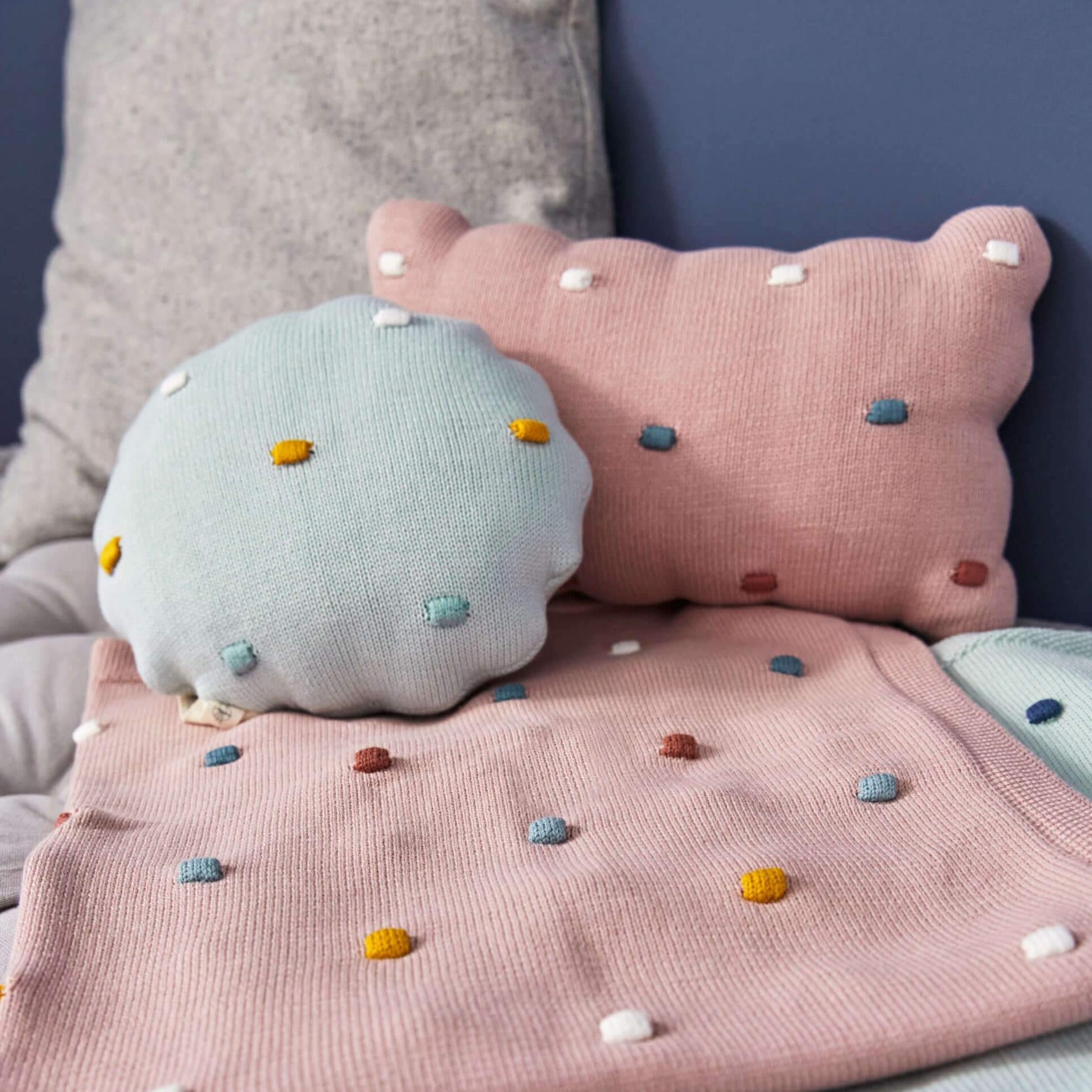 Knitted Cushion - Dots Light Mint